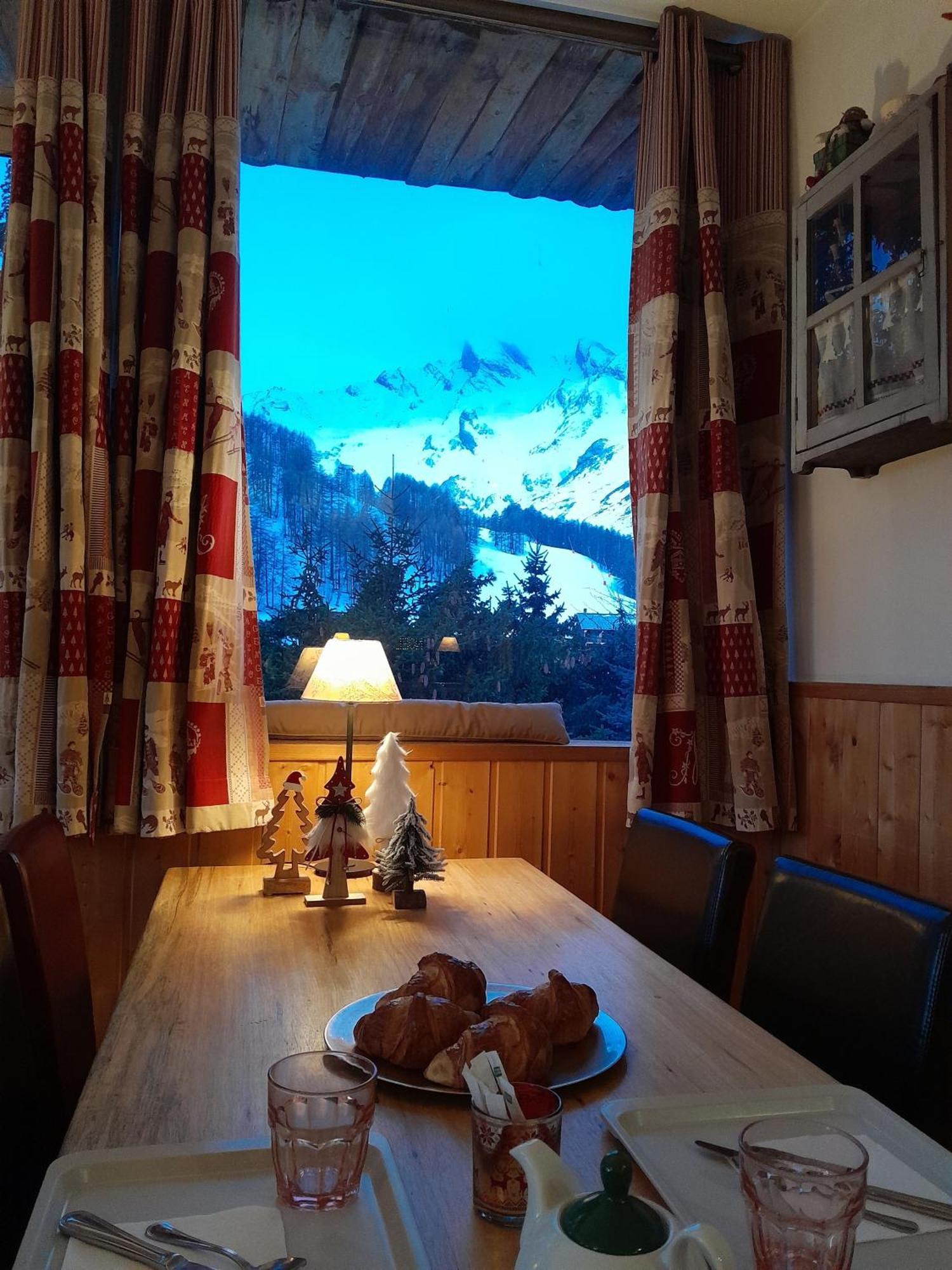 Hotel Restaurant La Source Allos Exterior foto